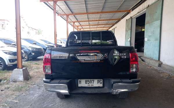 TOYOTA  HILUX  2.4G DC 4X4