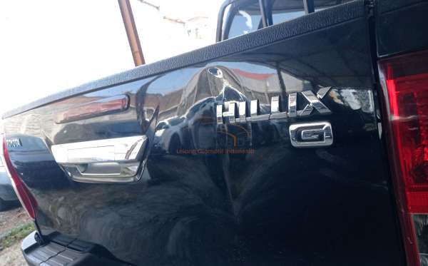 TOYOTA  HILUX  2.4G DC 4X4