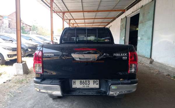 TOYOTA HILUX DOUBLE CABIN