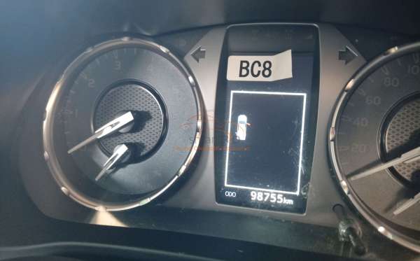 TOYOTA HILUX DOUBLE CABIN
