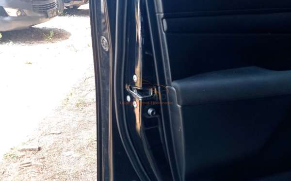 TOYOTA HILUX DOUBLE CABIN