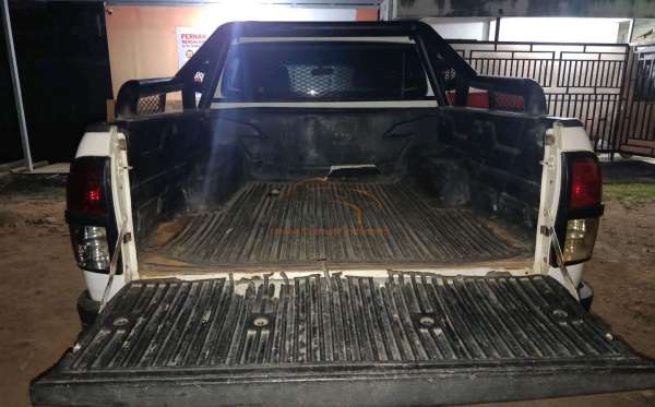 TOYOTA HILUX 2.5 E 4X4 DC