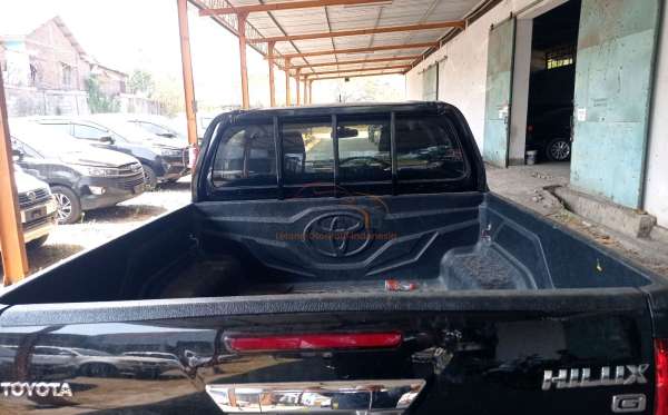 TOYOTA  HILUX  2.4G DC 4X4
