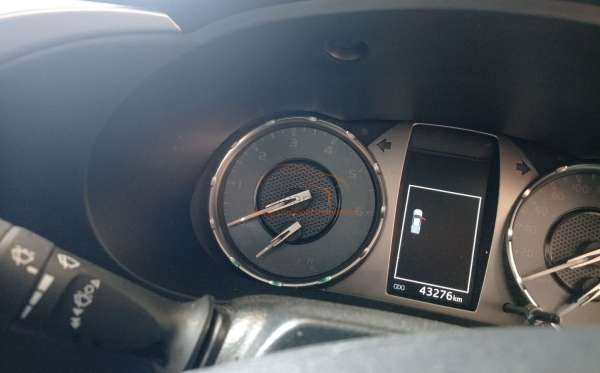 TOYOTA  HILUX  2.4G DC 4X4