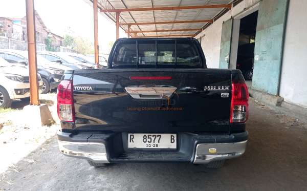 TOYOTA  HILUX  2.4G DC 4X4