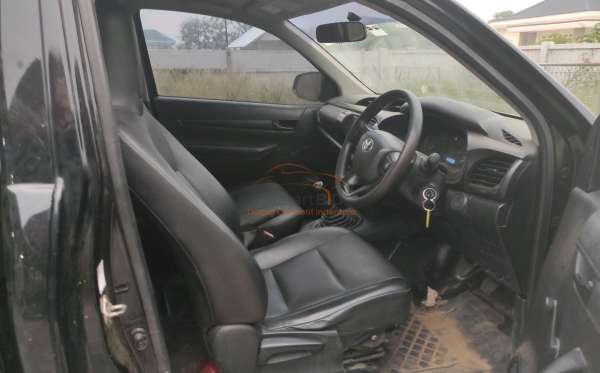 TOYOTA HILUX PICK UP
