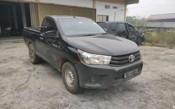 TOYOTA HILUX PICK UP