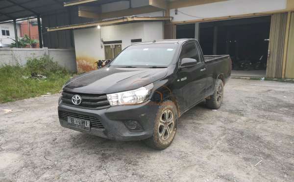 TOYOTA HILUX PICK UP