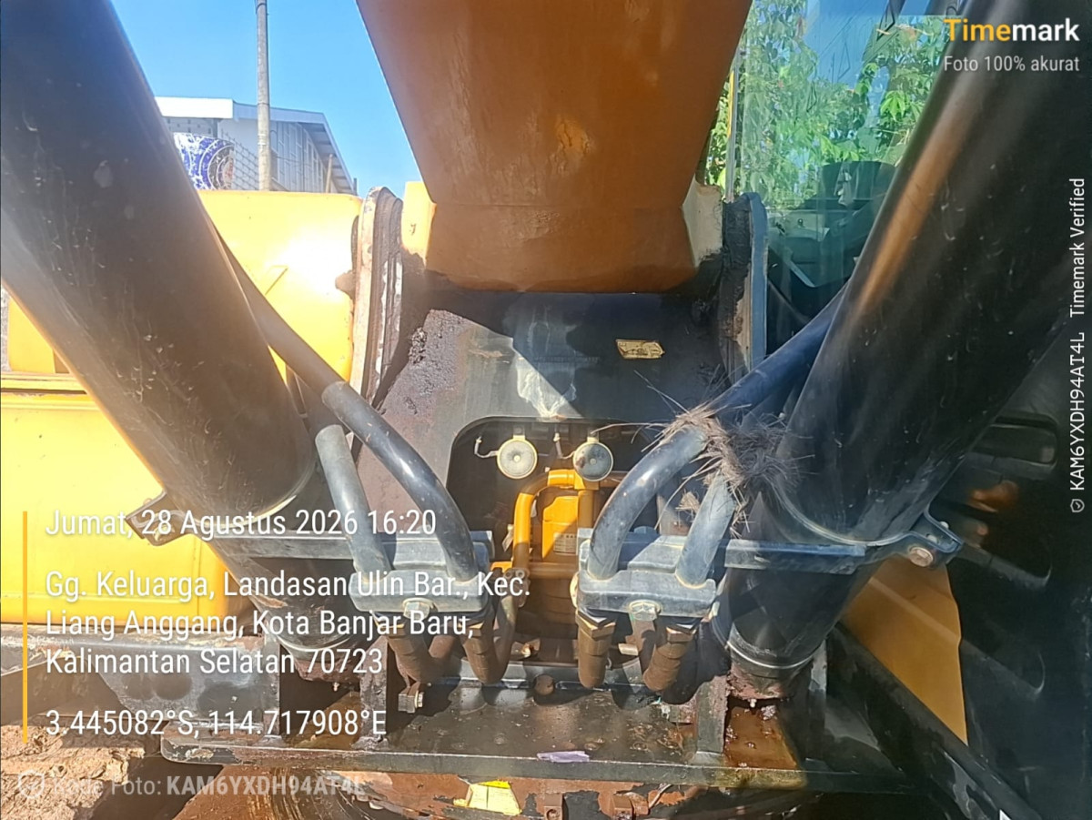 SANY EXCAVATOR SY215C