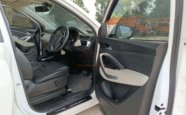 WULING Almaz 1.5LT LUX + SC CVT (4X2) A/T