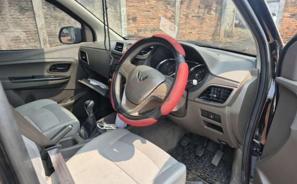 WULING CONFERO DB