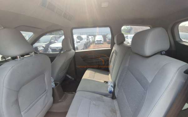 WULING CONFERO DB