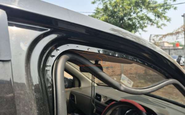 WULING CONFERO DB