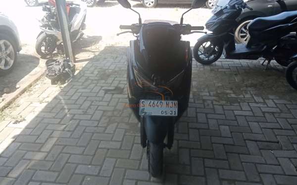 YAMAHA NMAX 155