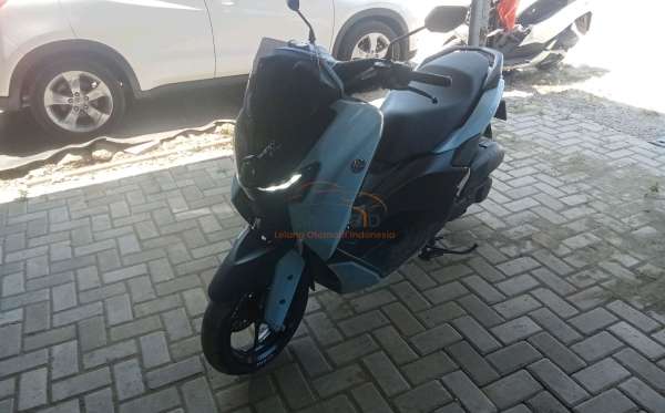 YAMAHA NMAX