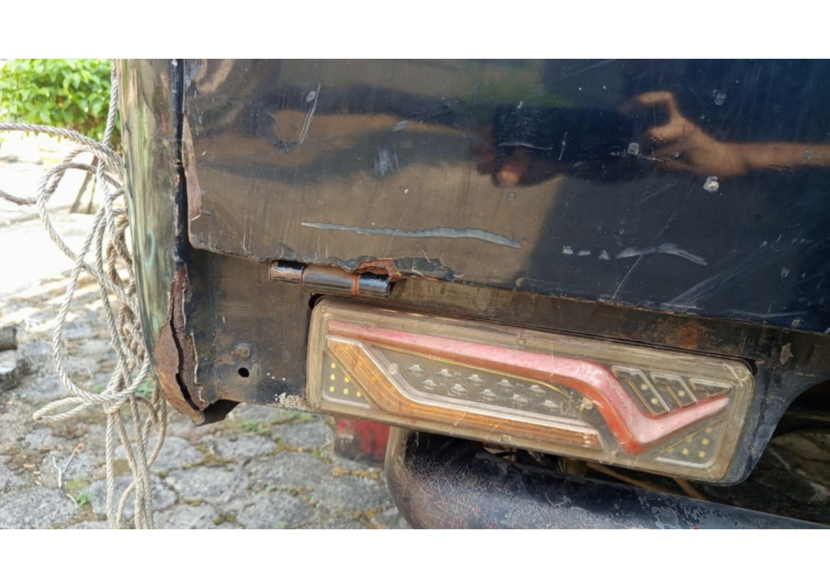 MITSUBISHI  L 300 L300 PU FB-R (4X2)