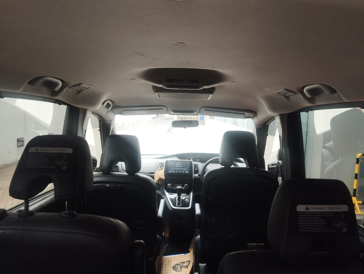 NISSAN  SERENA  HIGWAY STAR 2.0