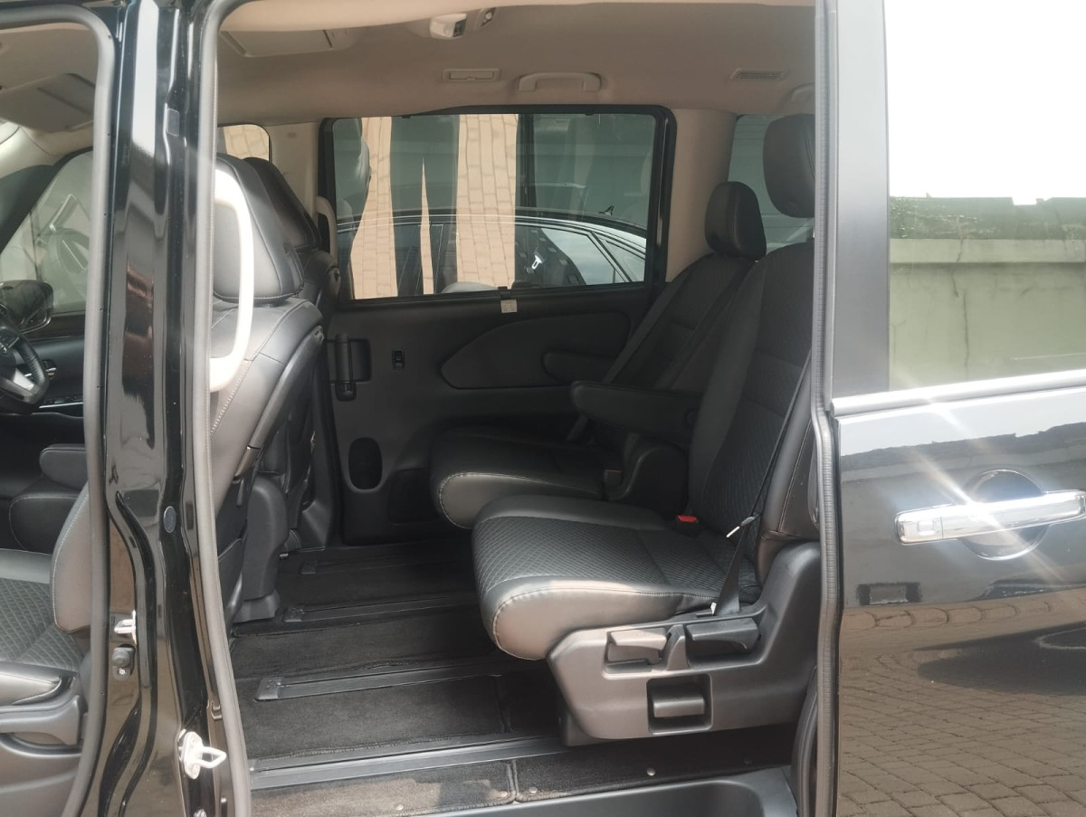 NISSAN  SERENA  HIGWAY STAR 2.0