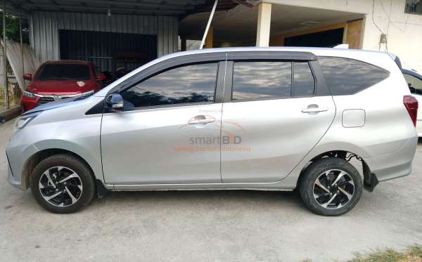 DAIHATSU SIGRA R