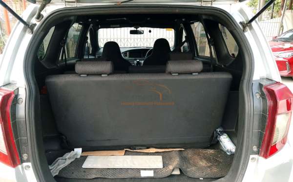 DAIHATSU SIGRA R