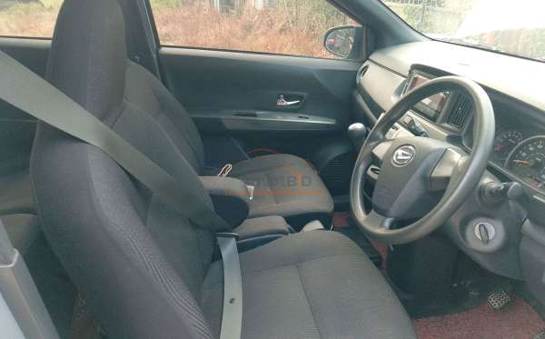 DAIHATSU SIGRA R