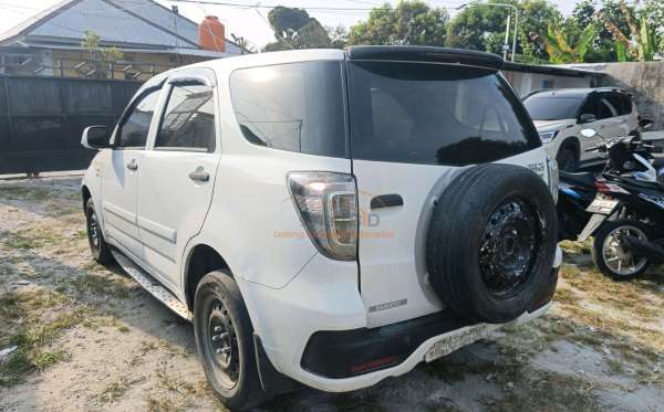 DAIHATSU TERIOS