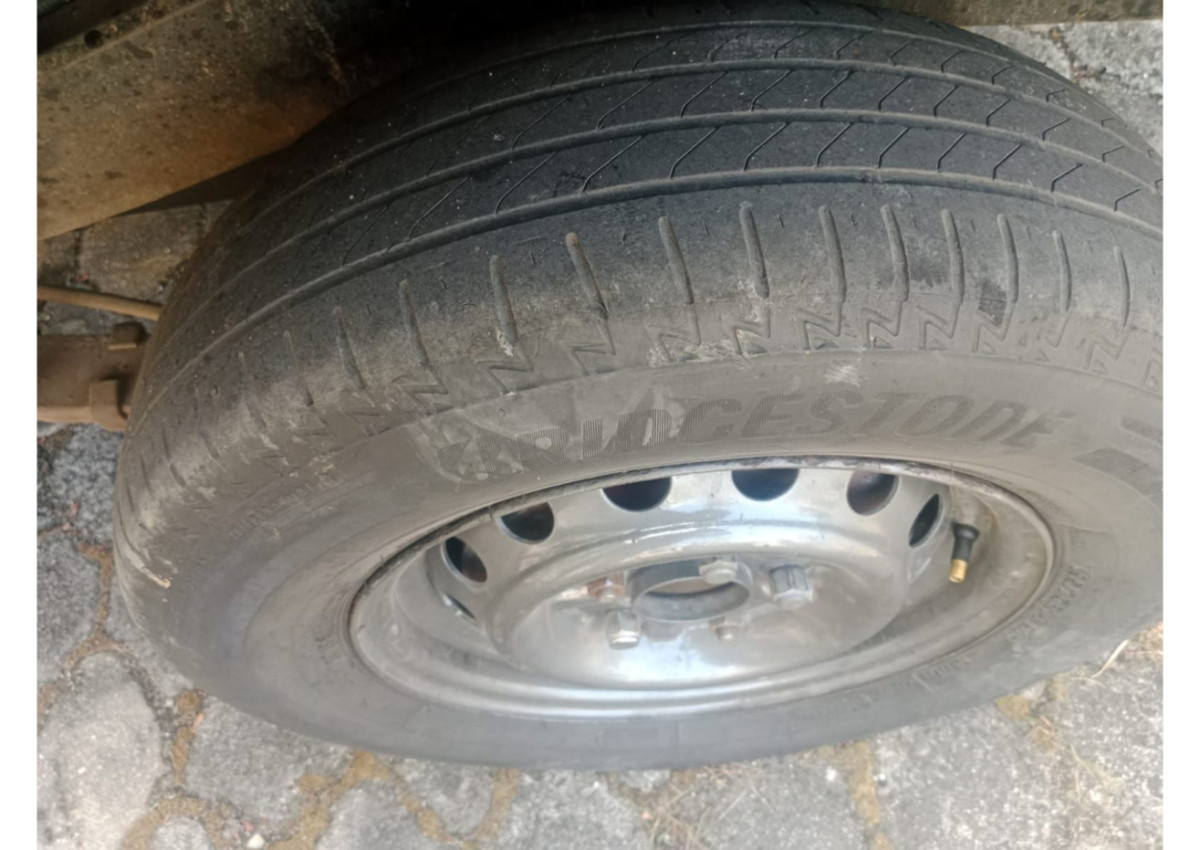 MITSUBISHI  L 300 L300 PU FB-R (4X2)