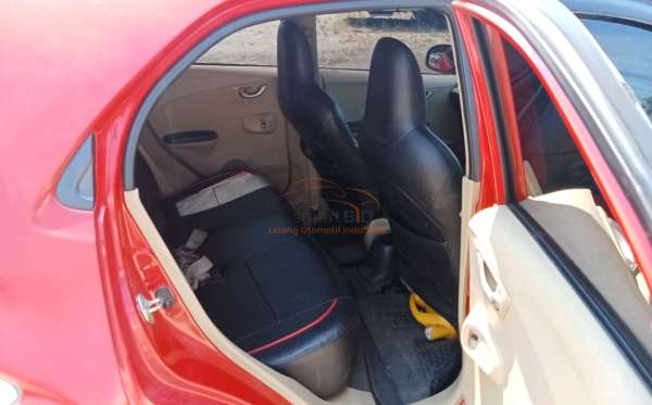 HONDA BRIO