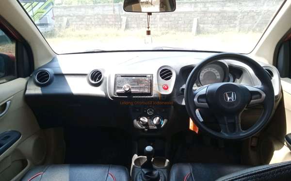 HONDA BRIO