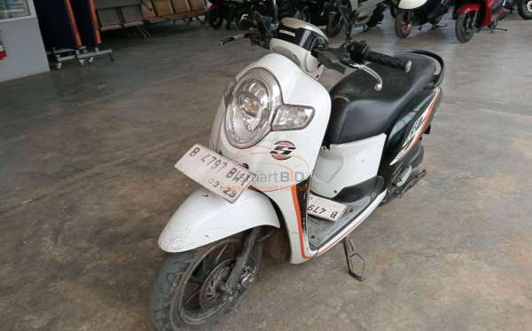 HONDA SCOOPY CW