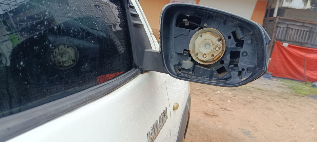 TOYOTA HILUX 2.5 E 4X4 DC