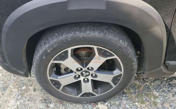 MITSUBISHI XPANDER CROSS 1.5L PLUS