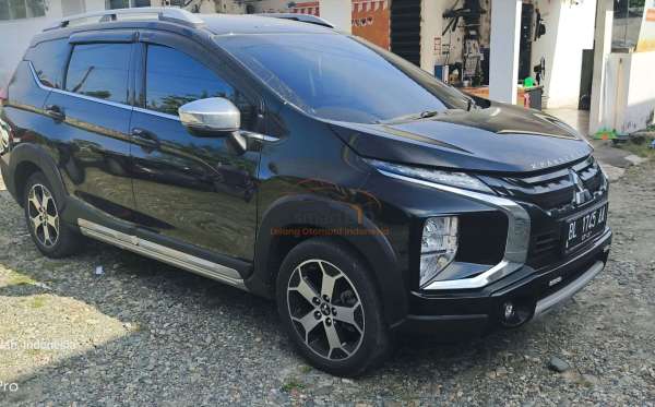 MITSUBISHI XPANDER CROSS 1.5L PLUS
