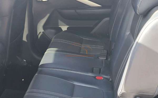 MITSUBISHI XPANDER CROSS 1.5L PLUS