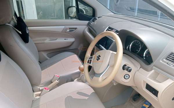 SUZUKI  ERTIGA