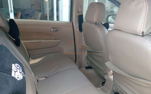 SUZUKI  ERTIGA