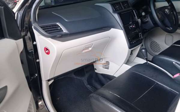 TOYOTA AVANZA 1.3 G