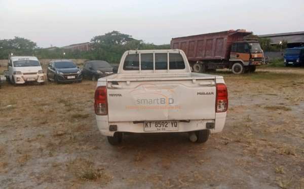 TOYOTA HILUX PICK UP