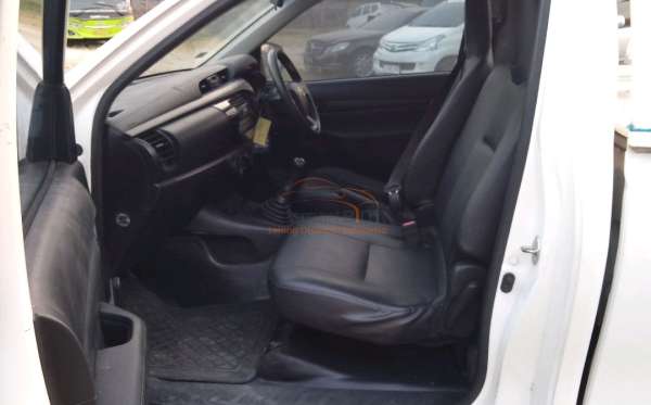 TOYOTA HILUX PICK UP
