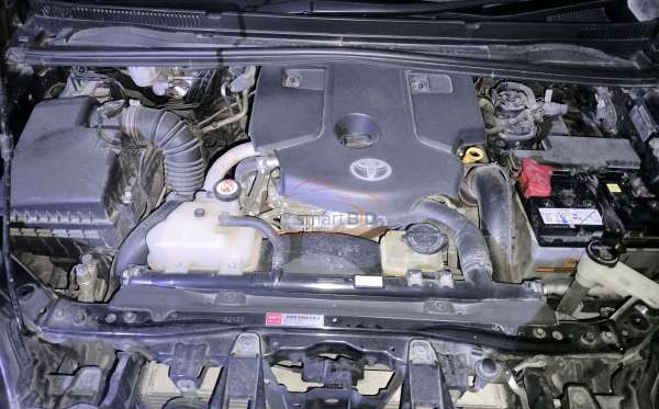 TOYOTA INNOVA
