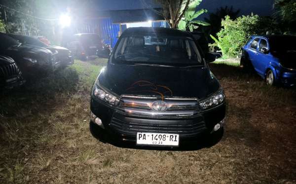 TOYOTA INNOVA
