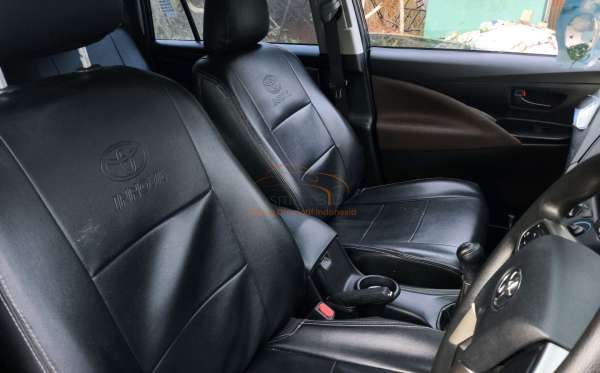 TOYOTA INNOVA