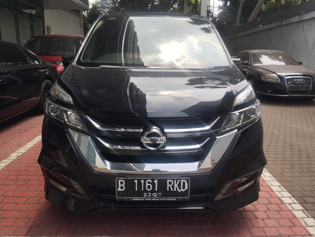 NISSAN  SERENA  HIGWAY STAR 2.0