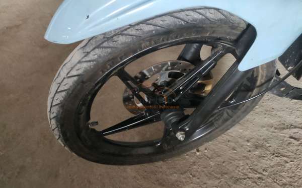 YAMAHA  JUPITER Z1