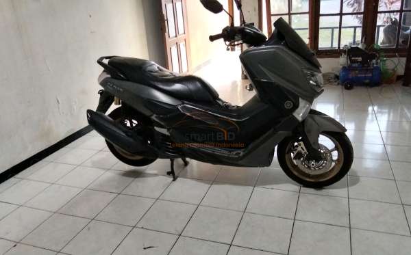 YAMAHA NMAX