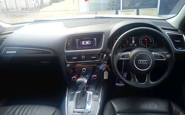 AUDI 2.0 T FSI