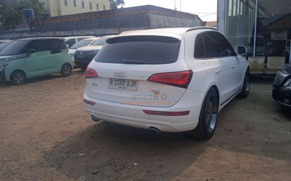 AUDI 2.0 T FSI