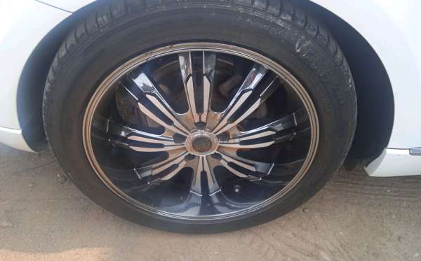 AUDI 2.0 T FSI