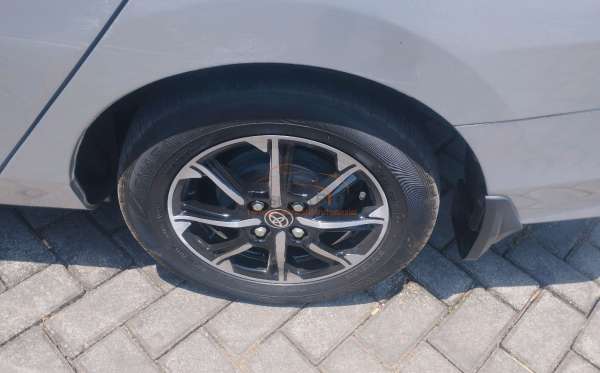DAIHATSU SIGRA R