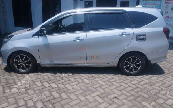 DAIHATSU SIGRA R